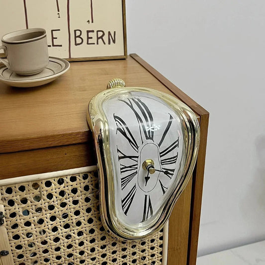 DALI Melting Clock - Domotech Services
