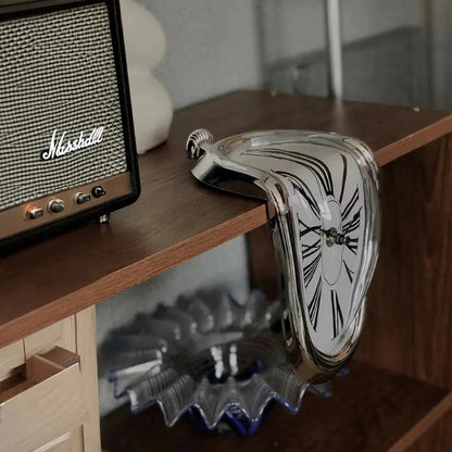 DALI Melting Clock - Domotech Services
