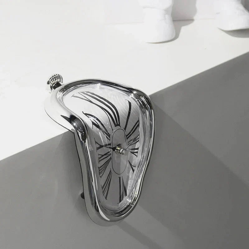 DALI Melting Clock - Domotech Services