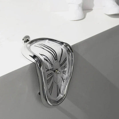 DALI Melting Clock - Domotech Services